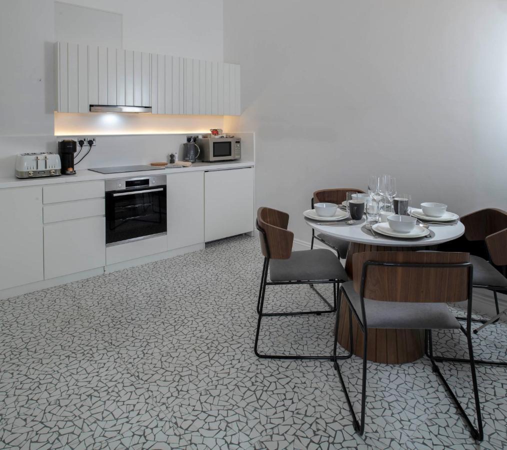 Trueman Court Luxury Serviced Apartments Ливърпул Екстериор снимка
